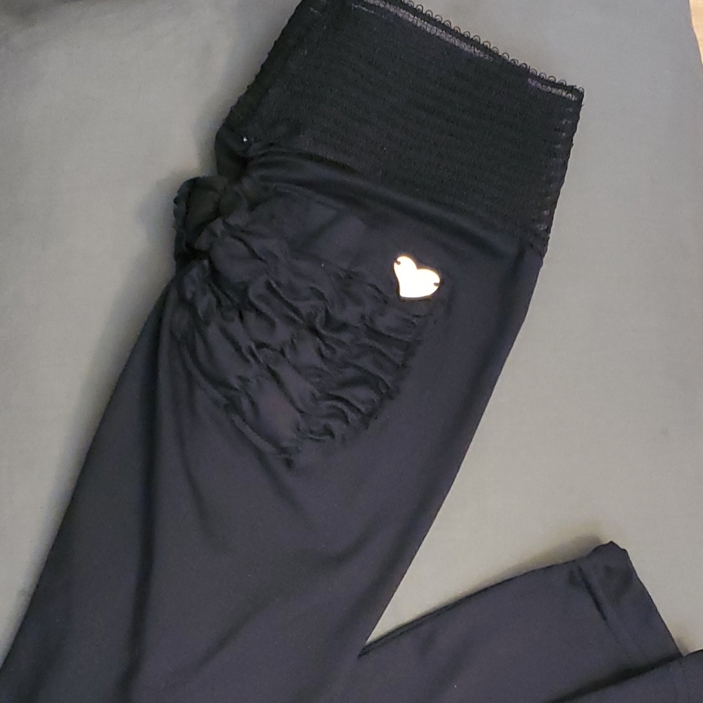 Black cute booty lounge leggings